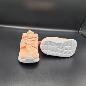 Nike Peach and white infant sneaker